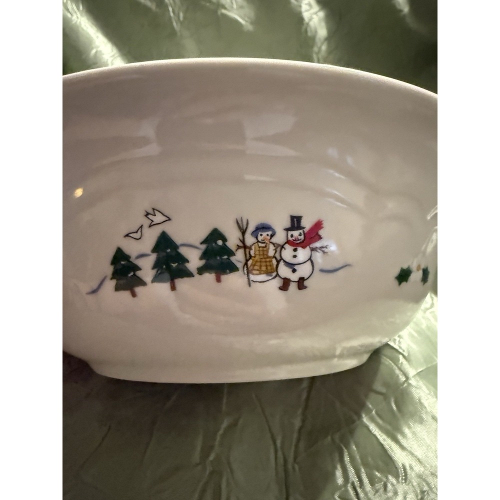 Pfaltzgraff Snow Village Ceramic Christmas Bowl White Red Green Round Glossy - Picture 4 of 7